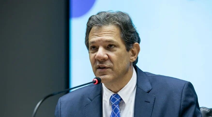 PT estuda processar WhatsApp nos Estados Unidos