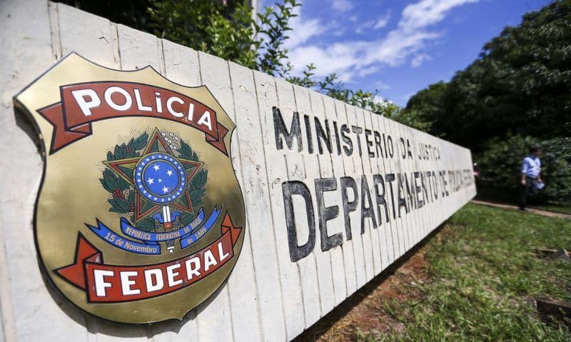 Paraibana procurada pela Interpol por crime de estelionato em João Pessoa é presa ao desembarcar em Guarulhos