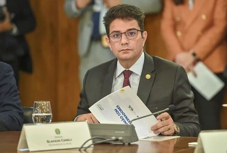 PF mira governador do Acre em operação contra corrupção e bloqueia R$ 120 mi em bens
