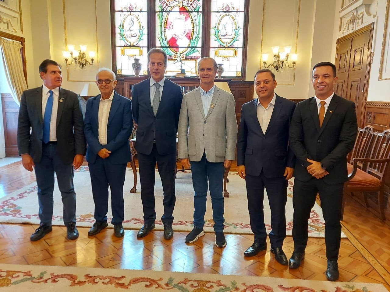 Prefeito de João Pessoa busca parcerias para otimizar Espaços Maker na Rede Municipal