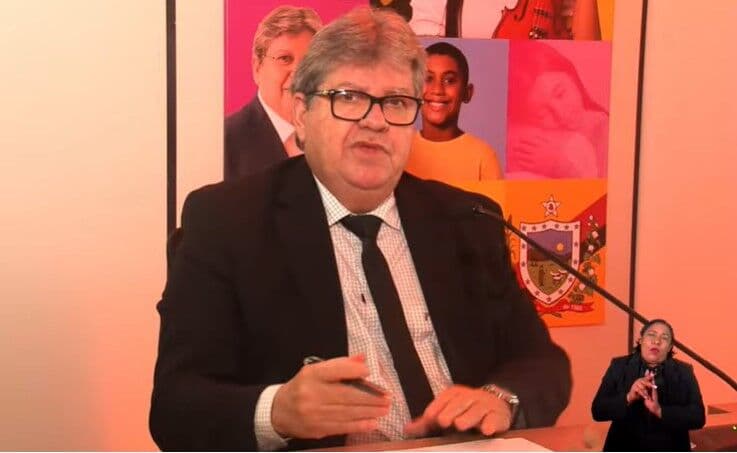 Deputado Júnior Araújo anuncia saída do Avante e filiação ao PSB após convite de João Azevêdo