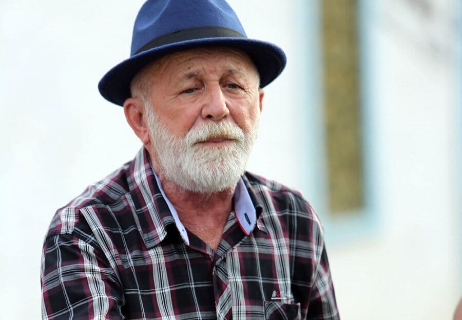 Biliu de Campina é internado em UTI após passar mal dentro de casa, em Campina Grande