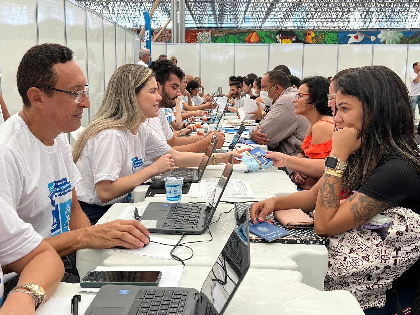 Mais de duas mil pessoas são encaminhadas para seletivas durante Feirão da Empregabilidade em João Pessoa