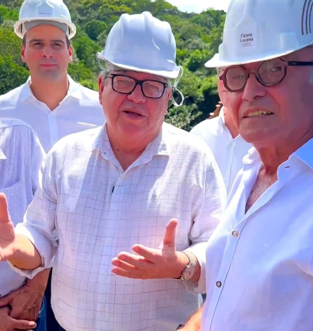 "Está fazendo muito bem à cidade" diz João Azevêdo sobre parceria com Cícero Lucena