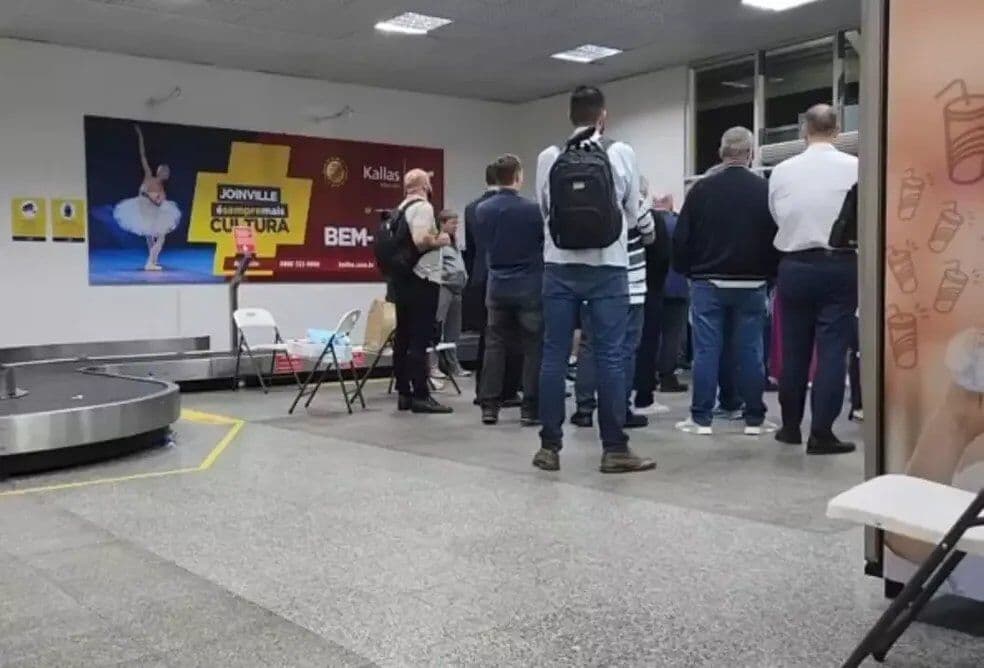 Suposta bomba em mala no aeroporto de Joinville mobiliza Polícia Federal e atrasa voo