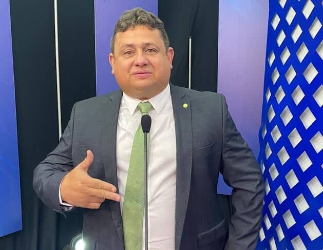 Wallber Virgolino reclama que não foi informado da agenda de Queiroga em João Pessoa e não vai buscá-lo no aeroporto