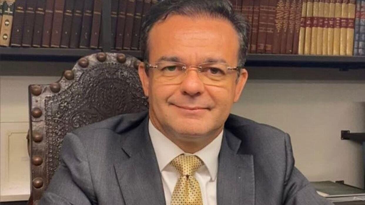 Advogado paraibano, Walber Agra, embarca de volta ao Brasil após ser ameaçado pela polícia da Bolívia e relata momentos de tensão