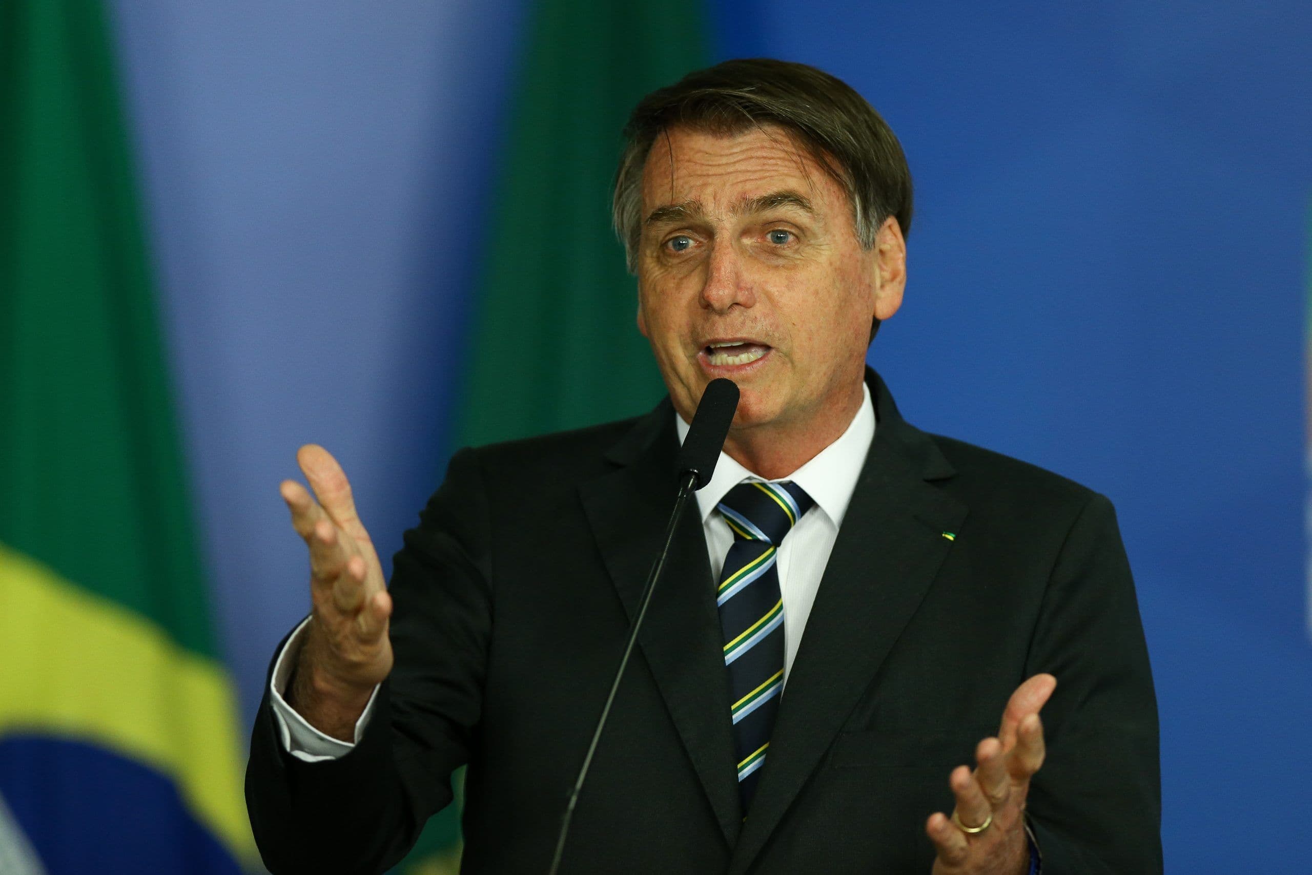 CPI deve informar ao Supremo crime de prevaricação de Bolsonaro, dizem senadores
