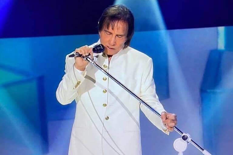 Show de Roberto Carlos é cancelado por falta de segurança em estádio