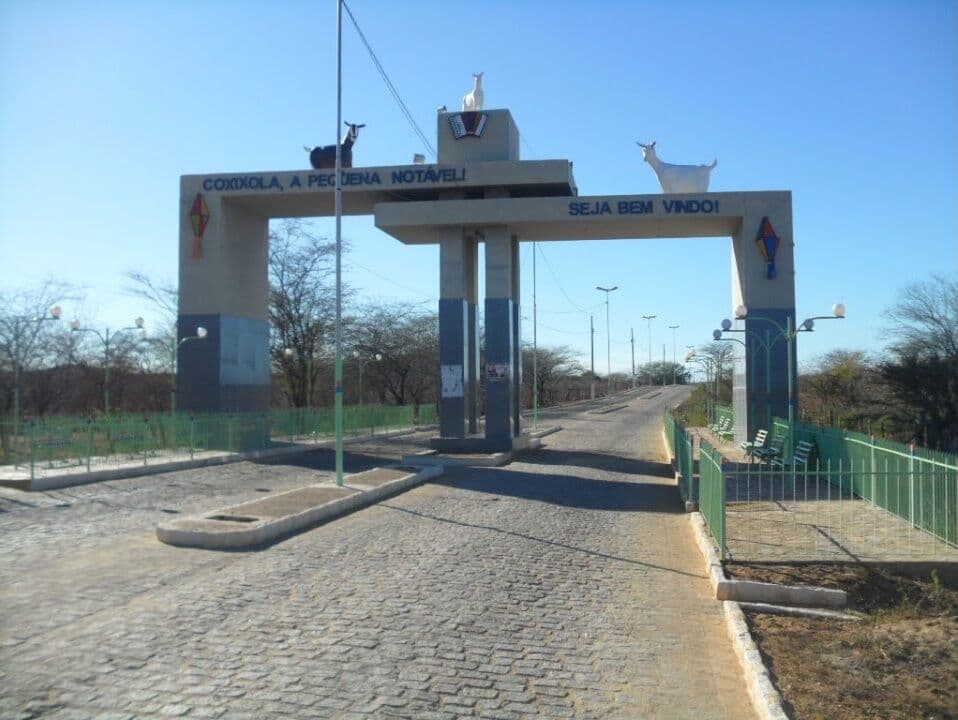 Deputado apresenta Moção de Repúdio contra cantor que fez 'piada' com a cidade de Coxixola: "fere a honra dos moradores"