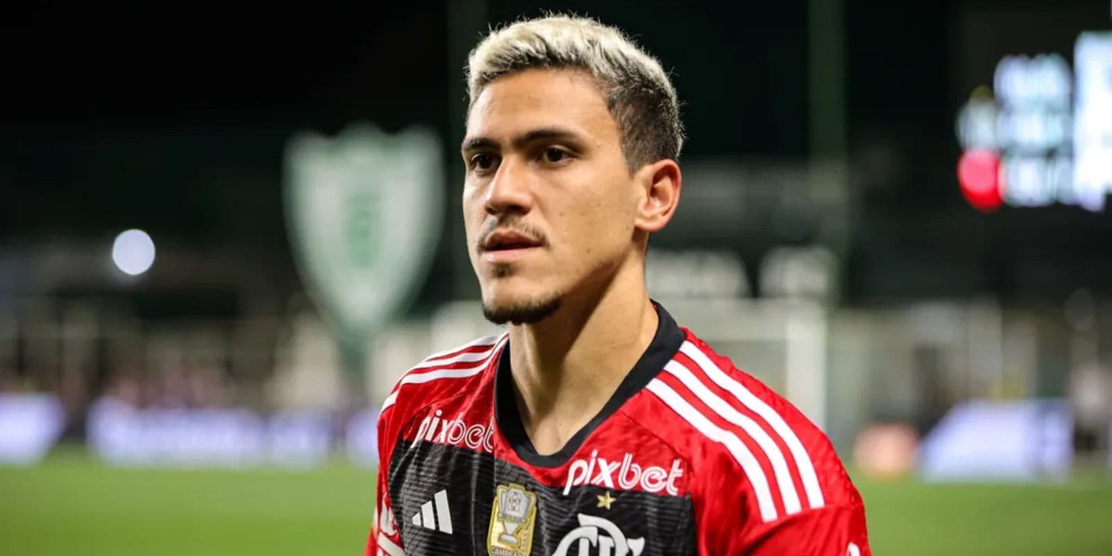 Pedro vai à delegacia e registra agressão de preparador do Flamengo