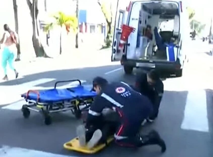 Acidente com duas motos deixa mulher ferida no bairro de Cruz das Armas, em João Pessoa