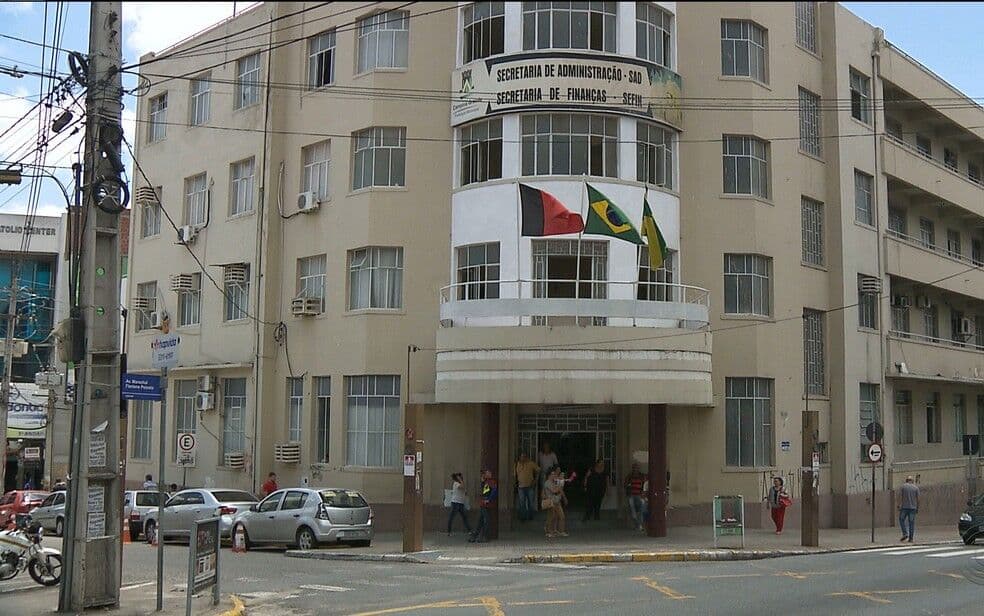 Campina Grande reclama e diz que recebeu R$ 8 milhões a menos do que o necessário para pagar o piso da enfermagem