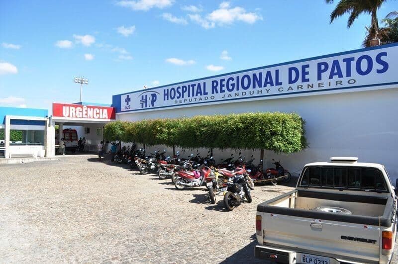 Grávida de três meses é entubada após ter quase 80% do corpo queimado ao cozinhar com álcool em Patos