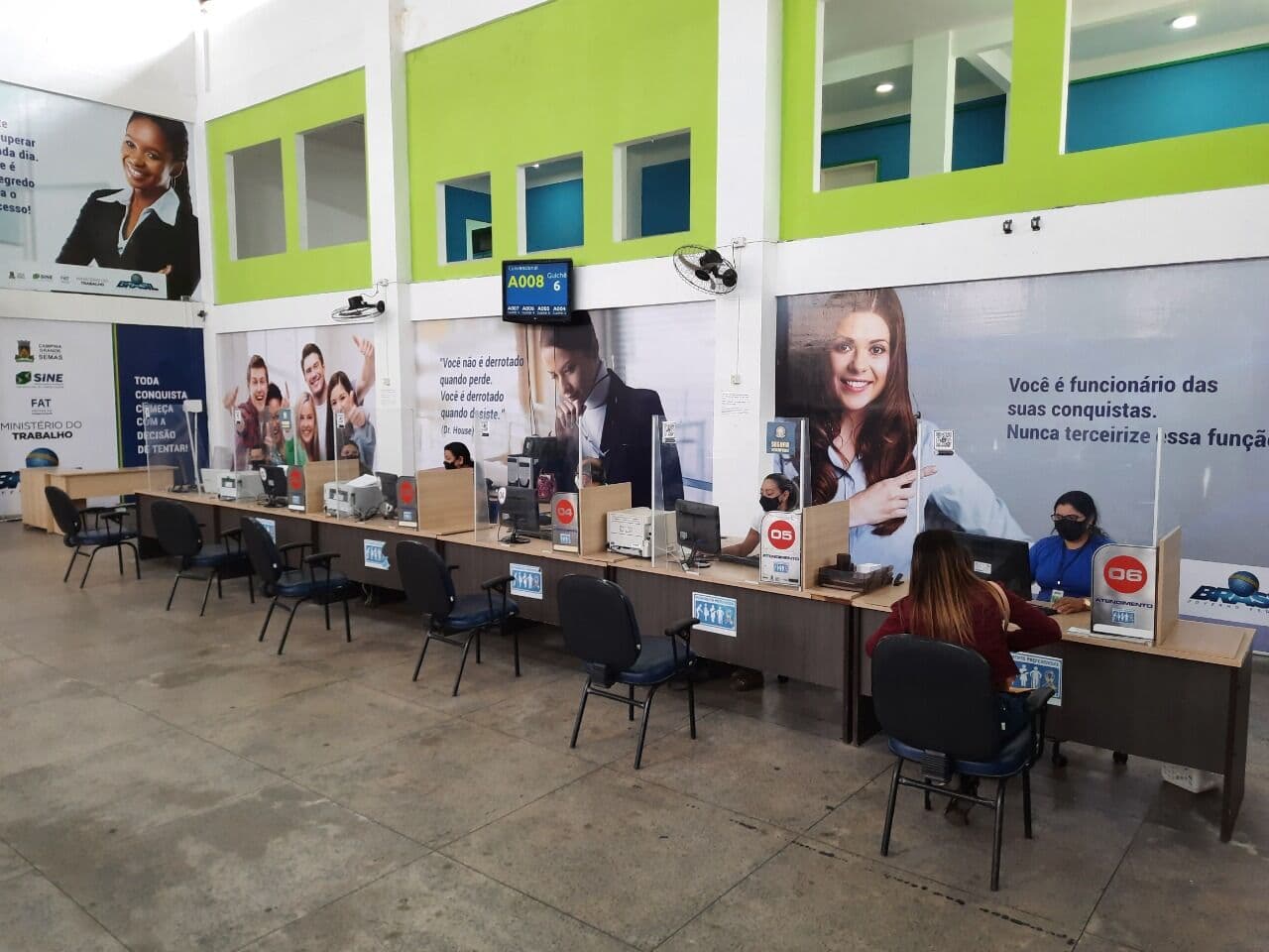 Campina Grande tem 700 vagas de emprego no Sine; veja como concorrer