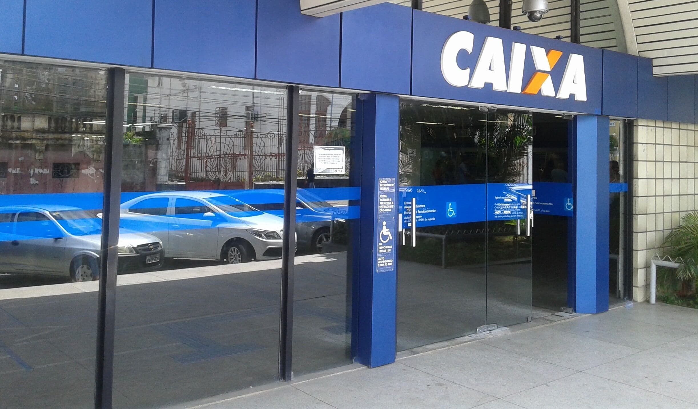 Caixa Econômica Federal inscreve até segunda-feira para concurso público com vagas para Paraíba