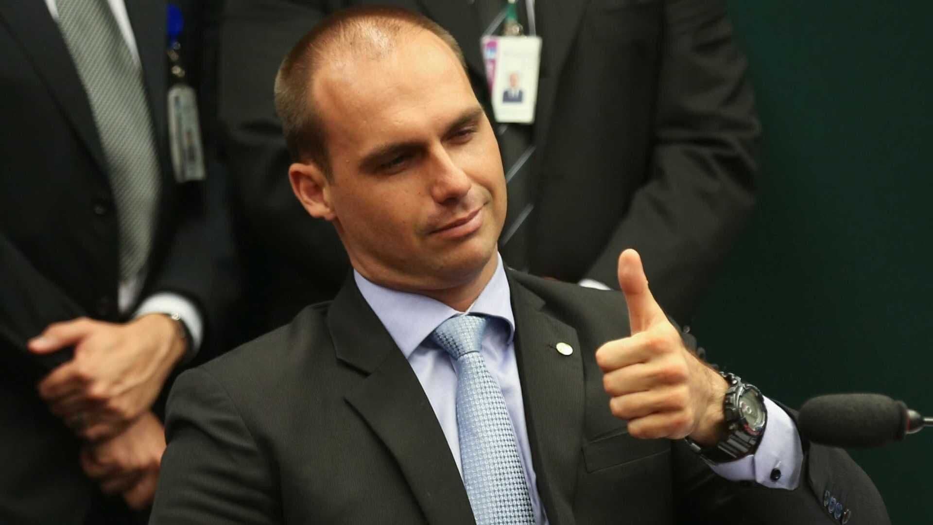 Declaração de Eduardo Bolsonaro sobre coronavírus provoca crise diplomática com a China