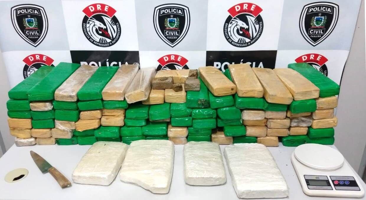 Polícia Civil deflagra operação e apreende mais de 100 kg de drogas e veículo com placa clonada em Campina Grande