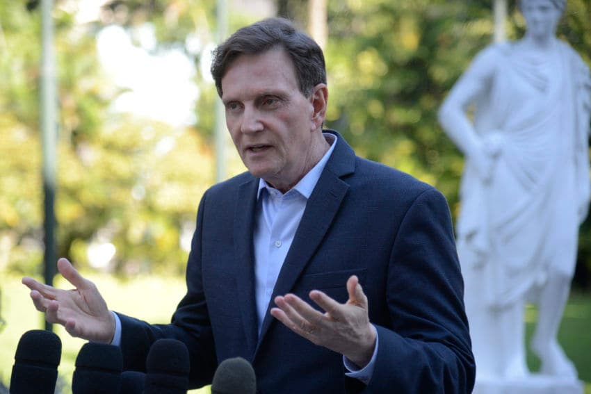 Marcelo Crivella diz que nenhuma igreja paga mais IPTU e alerta: "quem pagou deve reaver o imposto com a prefeitura"