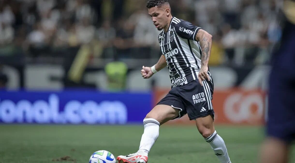Com gol de Paulinho, Atlético-MG bate Cuiabá na Arena MRV e cola no G6 do Brasileirão