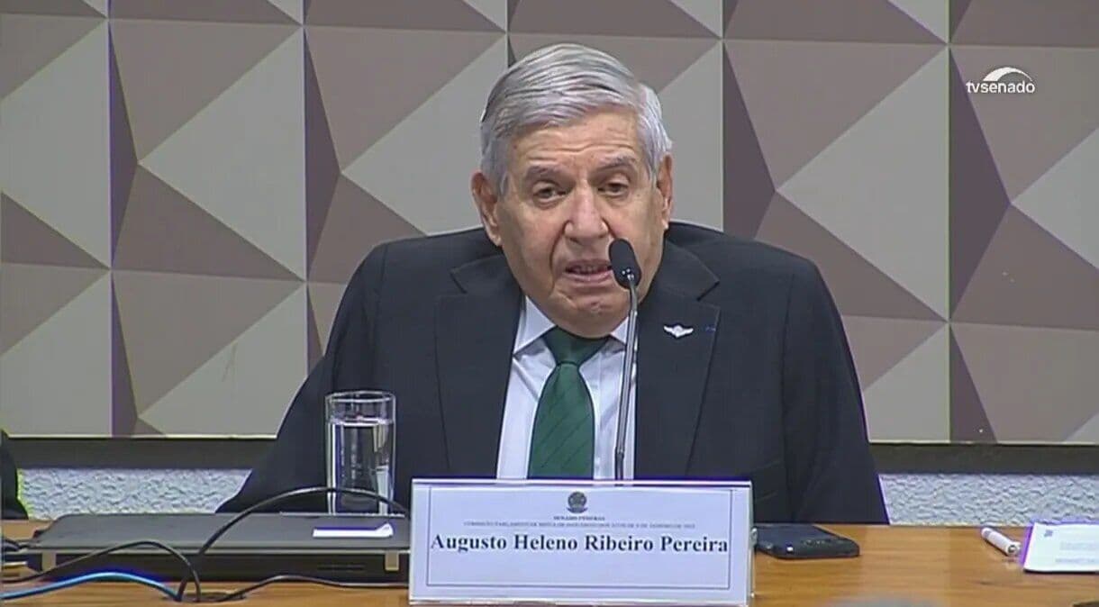 "Jamais abordei assuntos eleitorais em reuniões do GSI", diz Augusto Heleno à CPMI do 8 de janeiro