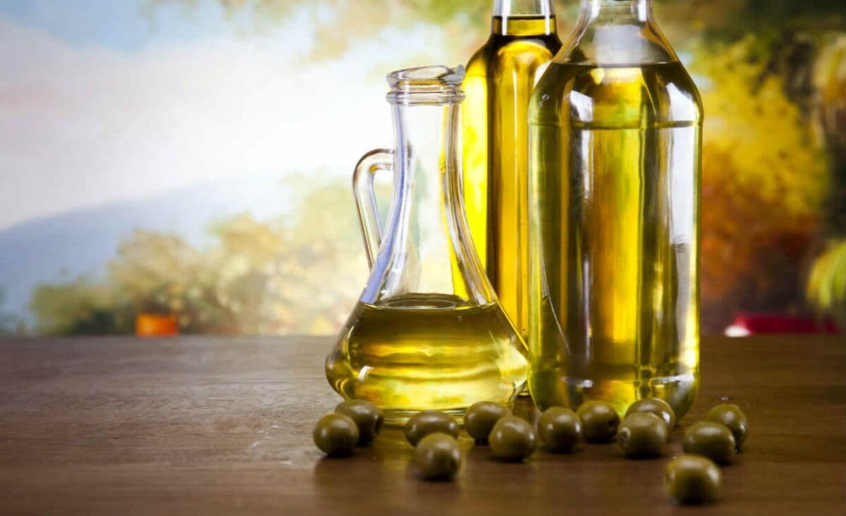 Anvisa proíbe venda de duas marcas de azeite e suspende uma de coco ralado; confira quais são