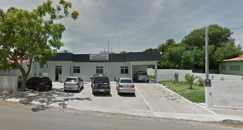 Homem tenta matar esposa com golpes de foice, em Sousa