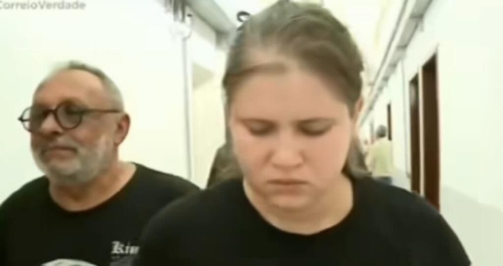 Após audiência de custódia, Justiça mantém prisão e manda acusada de matar filha a facadas para o Presídio Júlia Maranhão, em João Pessoa