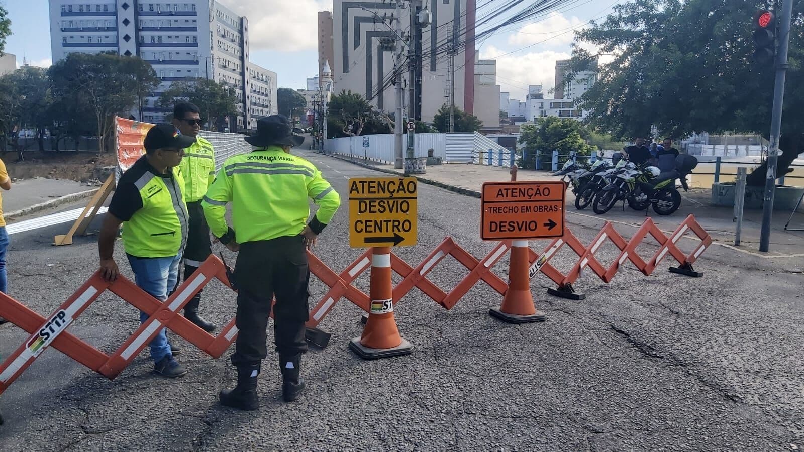Prefeitura de Campina Grande divulga rotas alternativas após interdição de rua próximo ao Parque do Povo