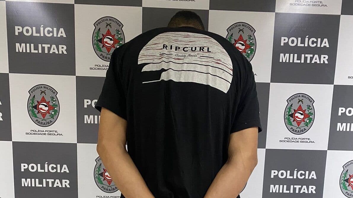 Polícia prende acusado de estuprar os filhos de três e sete anos; uma das crianças pediu socorro por cartas