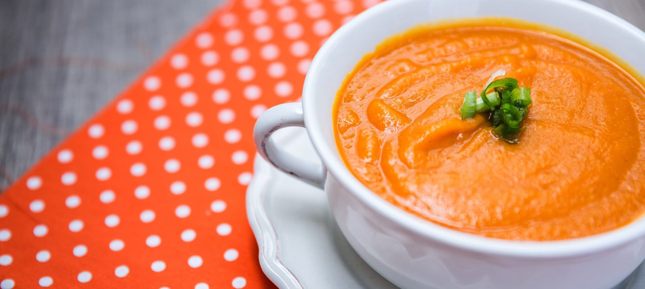 Creme de cenoura com gengibre: uma receita rica em vitamina A e termogênica