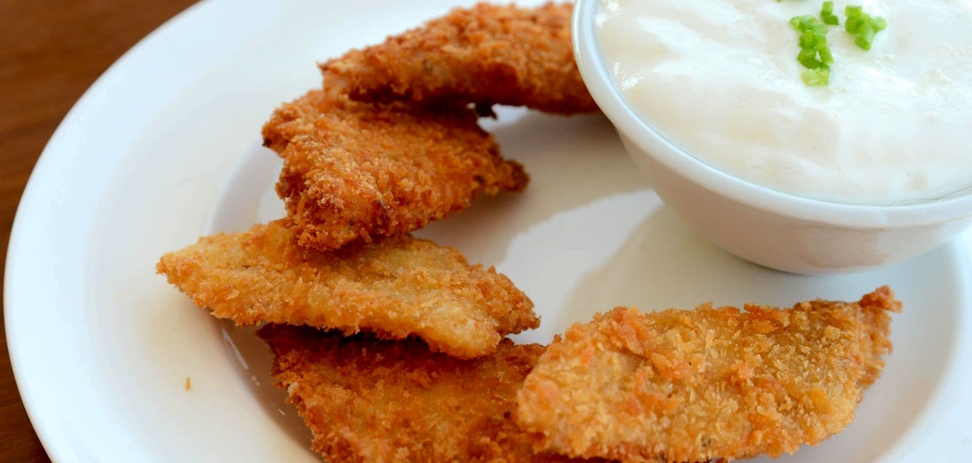 Filezinho crocante de peixe para aproveitar aquele almoço entre amigos