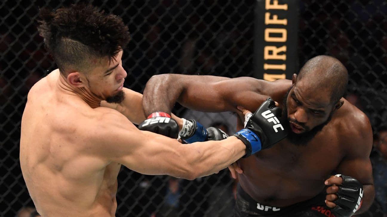 Derrotado, Walker é ‘zombado’ por adversário ainda no octógono; Jon Jones e Borrachinha também provocam