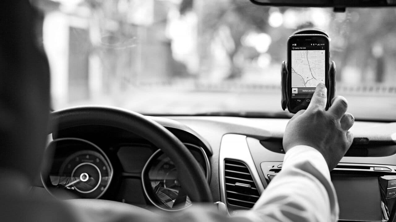 ClickJus: TST afasta reconhecimento de vínculo de emprego entre motorista e empresa detentora de aplicativo de transporte de passageiros