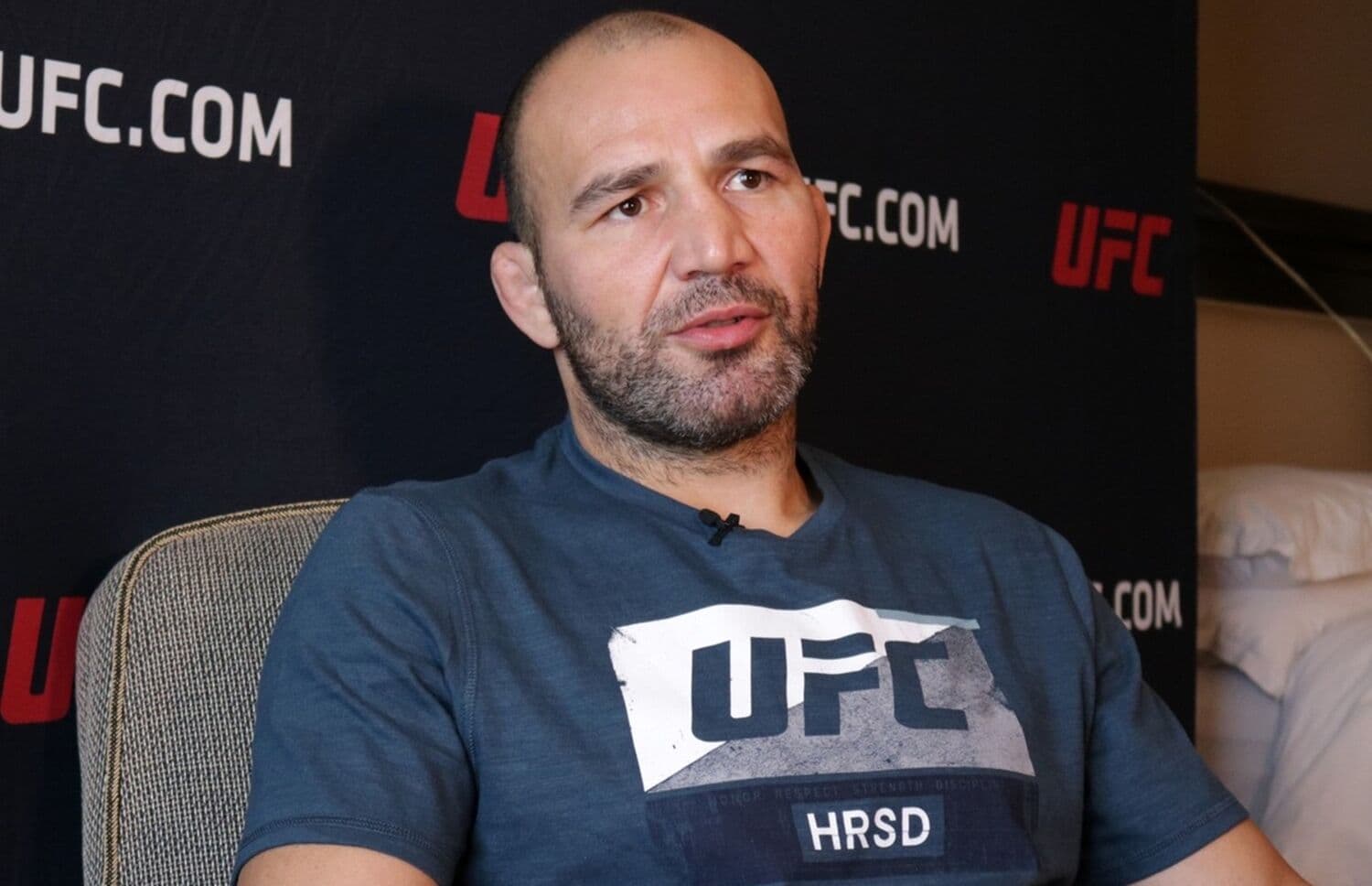 Glover Teixeira comemora reforço de Alex Poatan de olho em duelo contra Thiago Marreta no UFC