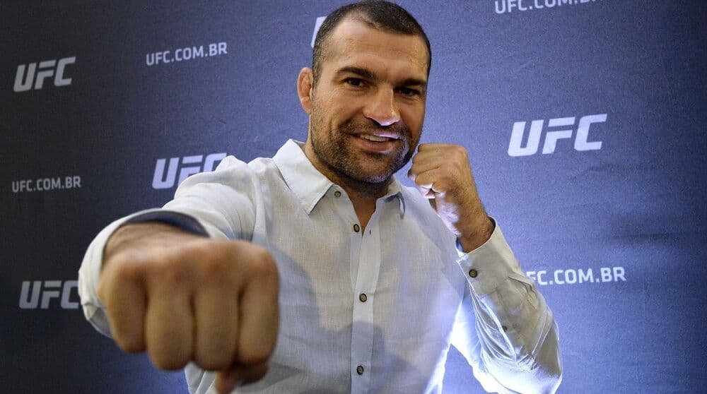 Em busca da quarta vitória seguida, Shogun enfrenta Volkan Oezdemir no Chile