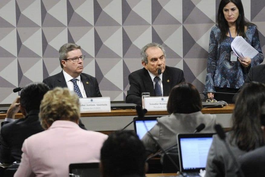 'Cada um responde pelo que faz', diz Lira sobre eventual punição a Bolsonaro por incentivar atos