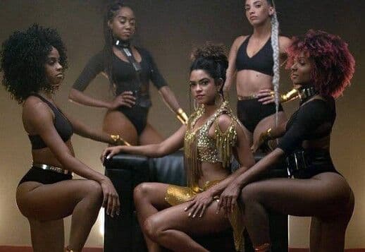 Amor de Mãe: Lucy Alves estreia e emociona a web