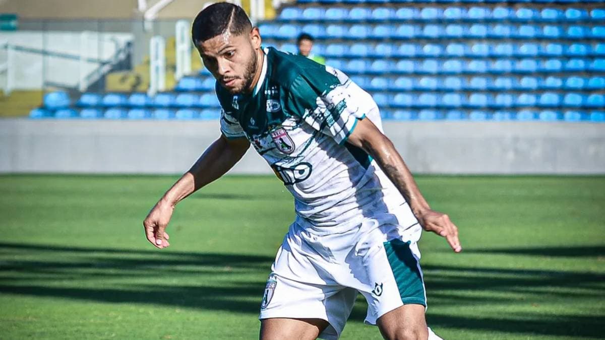 Meia do Sousa diz que classificação sobre o Cruzeiro foi uma das partidas mais importantes da carreira