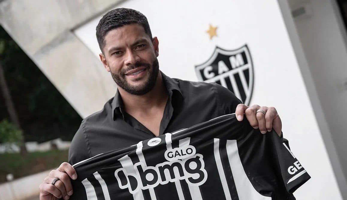 Paraibano Hulk renova contrato com o Atlético Mineiro até dezembro de 2026