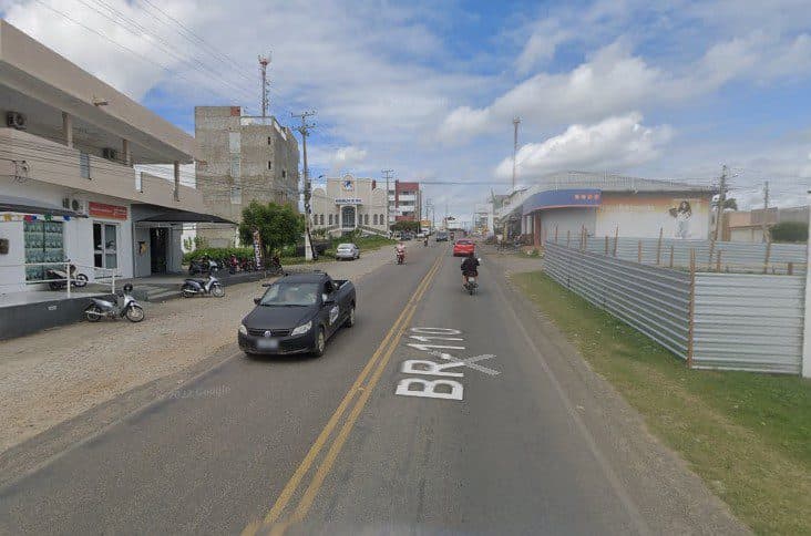 Bandidos encapuzados invadem casa e matam homem que estava com a namorada, em São Bento