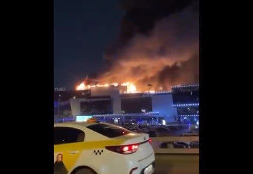 Número de mortos em ataque em Moscou sobe para pelo menos 133