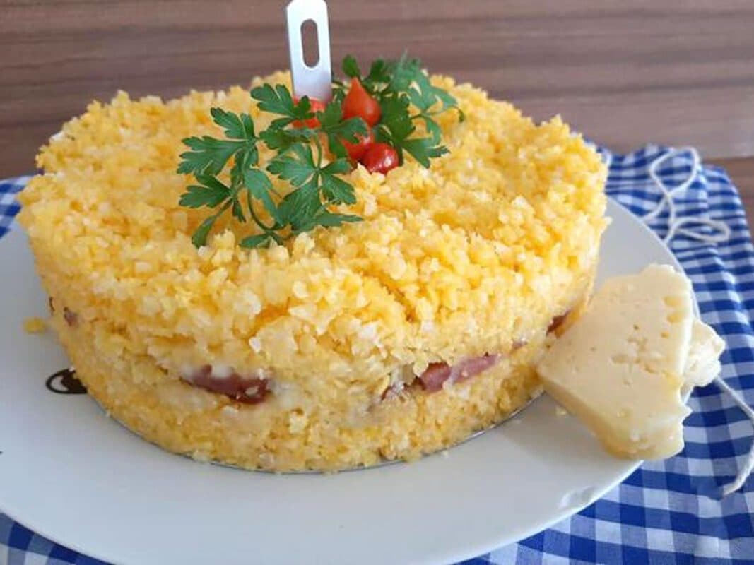 Dia do Cuscuz: Aprenda a fazer uma deliciosa receita de Cuscuz recheado com calabresa
