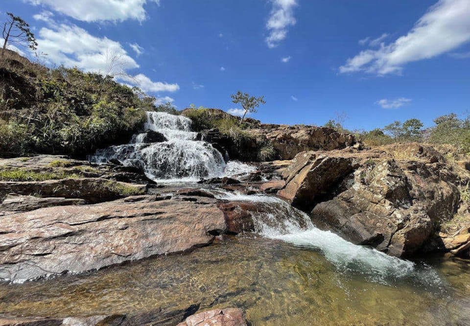 Cabeça d´agua mata três em cachoeira e uma pessoa continua desaparecida no Paraná