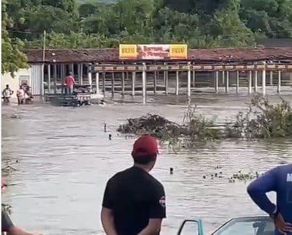 Chuvas em São Bento elevam nível do Rio Piranhas e provocam alagamentos no interior