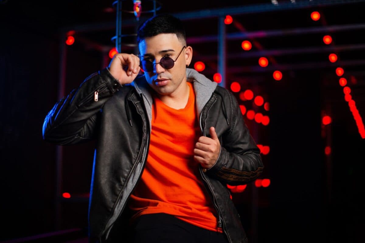 Prefeitura de São Sebastião de Lagoa de Roça vai torrar R$ 120 mil em show de Japãozin