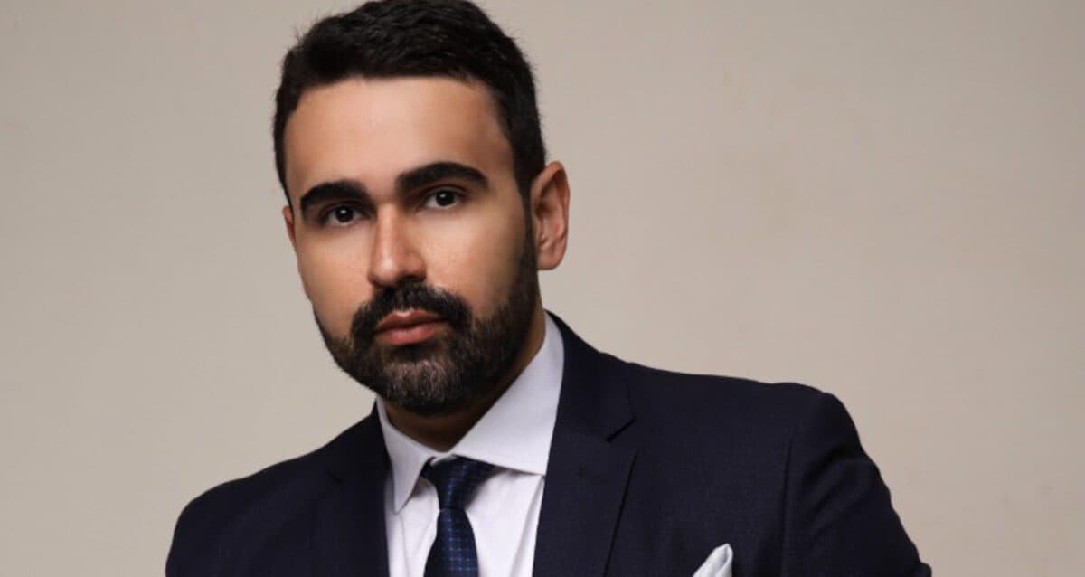 Advogado considerado "caçador" de Antônio Ais, da Braiscompany, quer comemorar prisão em cima de trio elétrico