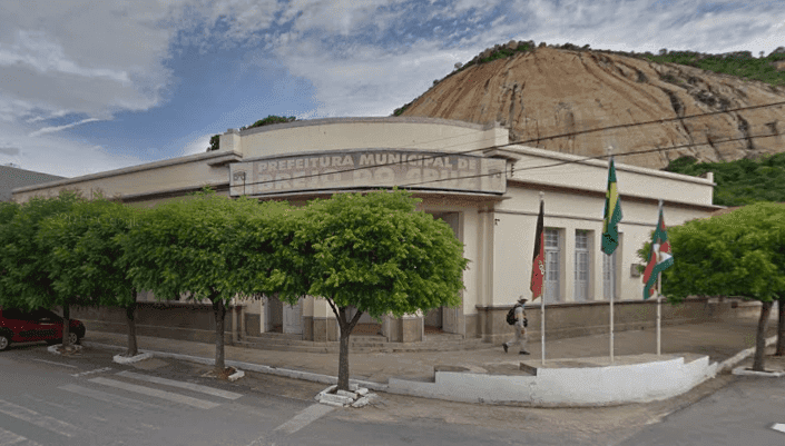 Suposto nepotismo: prefeito de Brejo do Cruz vira alvo de investigação do Ministério Público