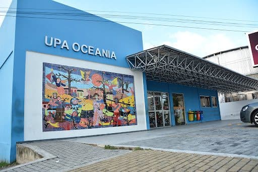 Mulher é arrastada ao reagir a tentativa de assalto em frente à UPA Oceania, em João Pessoa