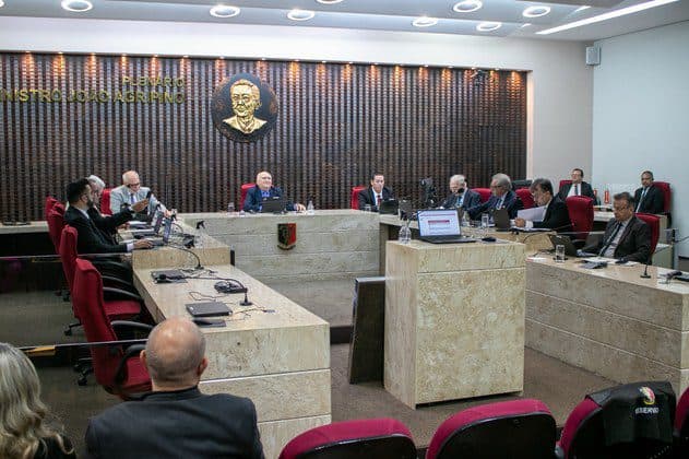 TCE intima ex-presidente da Câmara de São José dos Ramos para explicar o não pagamento de salário dos servidores e contratação irregular